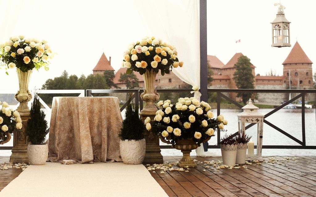 Apvalaus Stalo Klubas Gastro & Spa Hotel Trakai Exterior photo