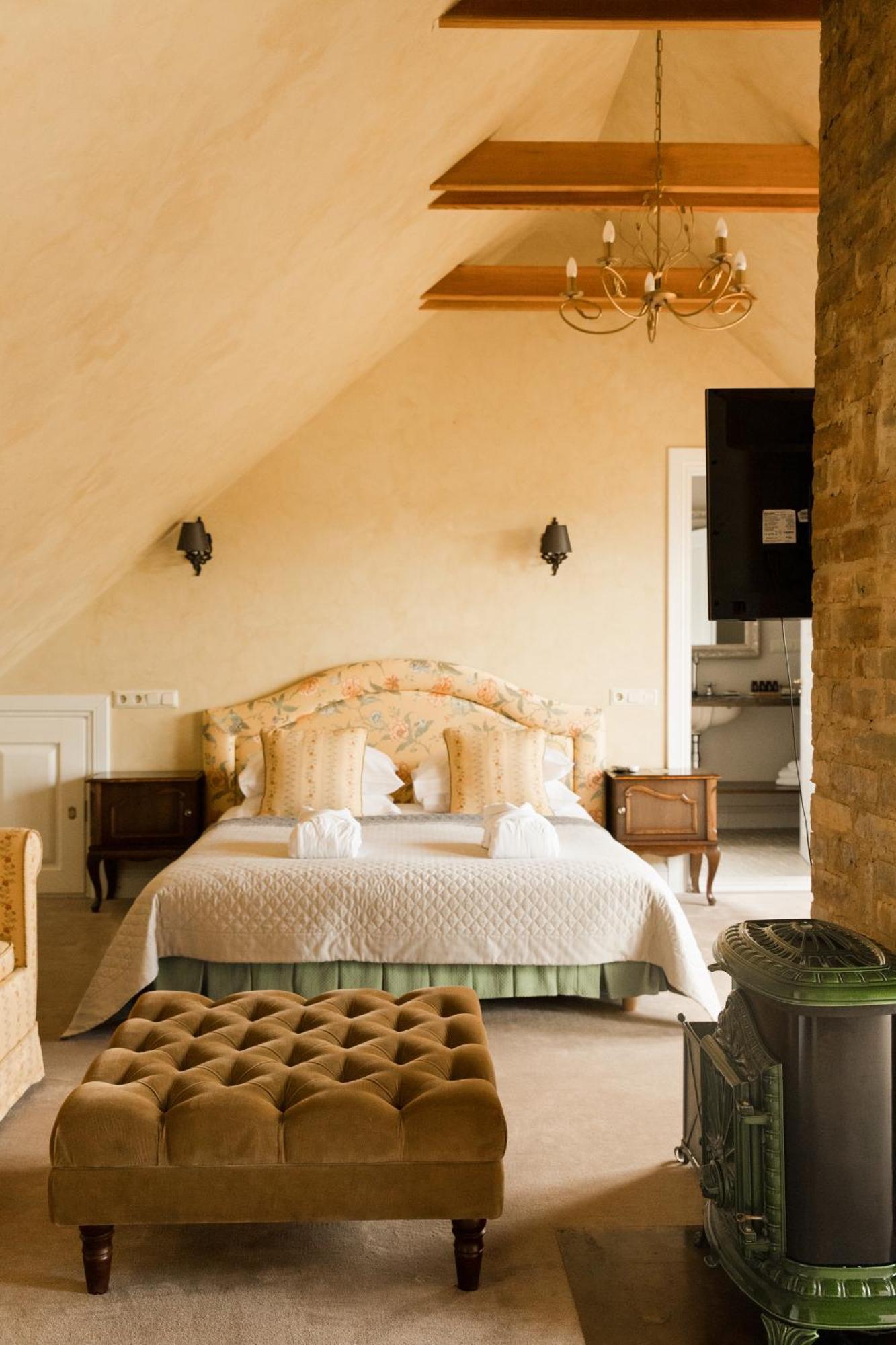 Apvalaus Stalo Klubas Gastro & Spa Hotel Trakai Room photo