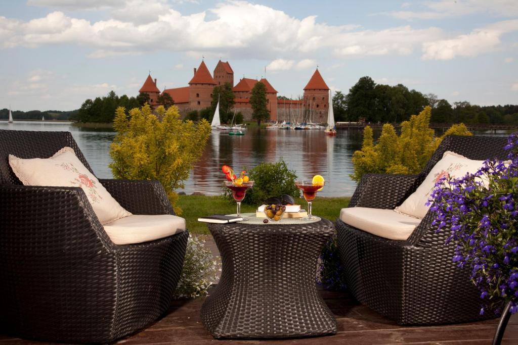 Apvalaus Stalo Klubas Gastro & Spa Hotel Trakai Exterior photo