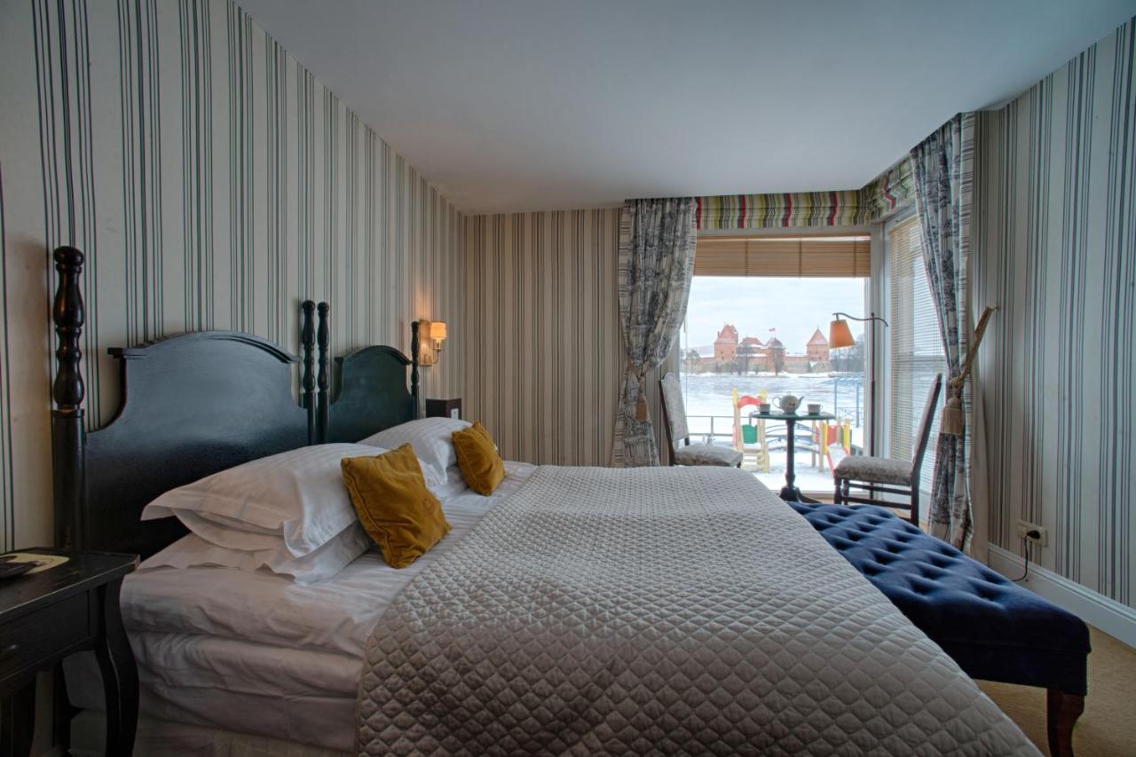 Apvalaus Stalo Klubas Gastro & Spa Hotel Trakai Exterior photo